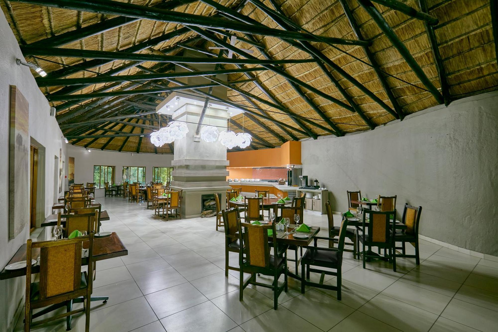 Cresta Marang Gardens Hotel ฟรานซิสทาวน์ ภายนอก รูปภาพ