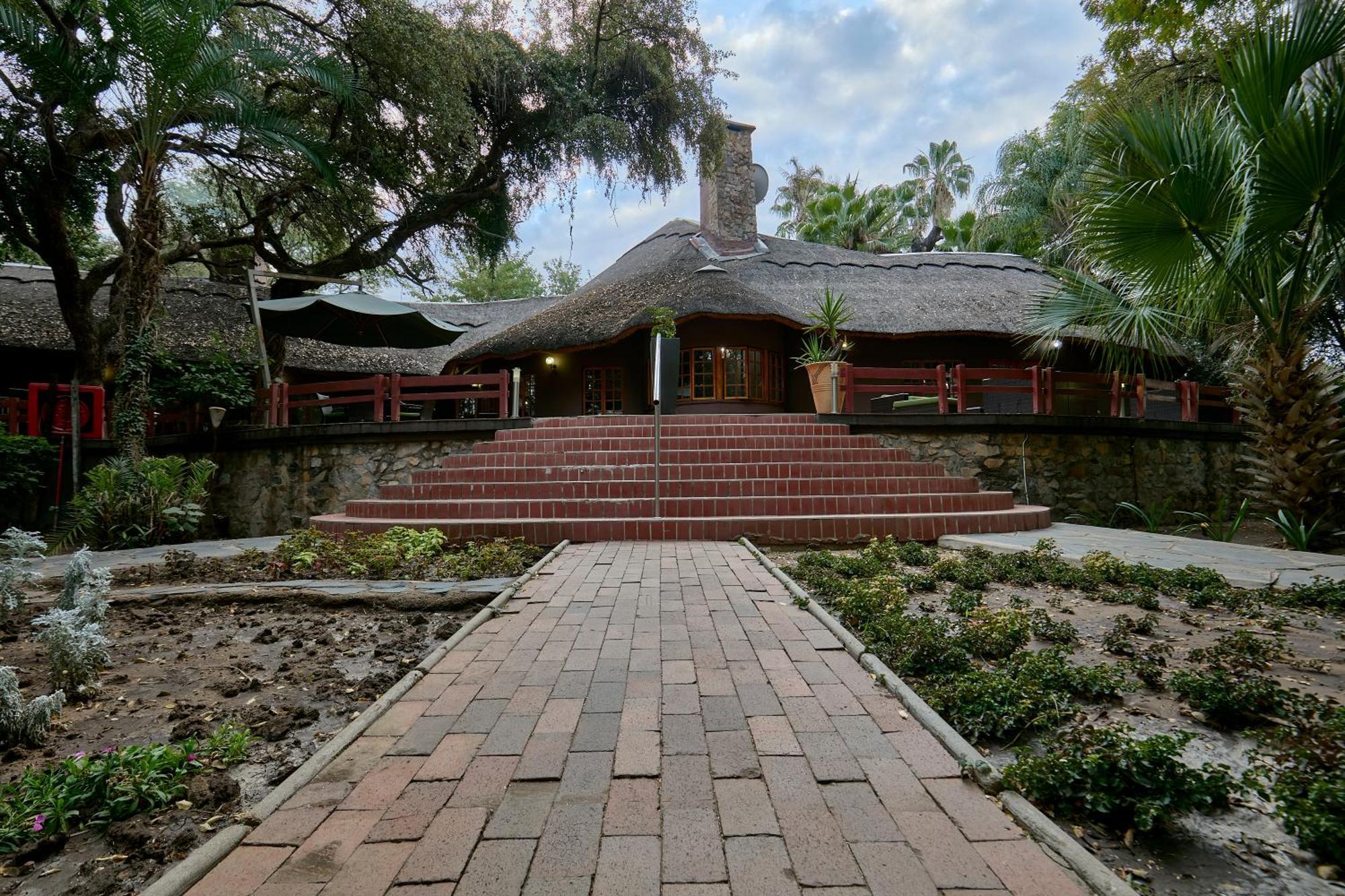 Cresta Marang Gardens Hotel ฟรานซิสทาวน์ ภายนอก รูปภาพ